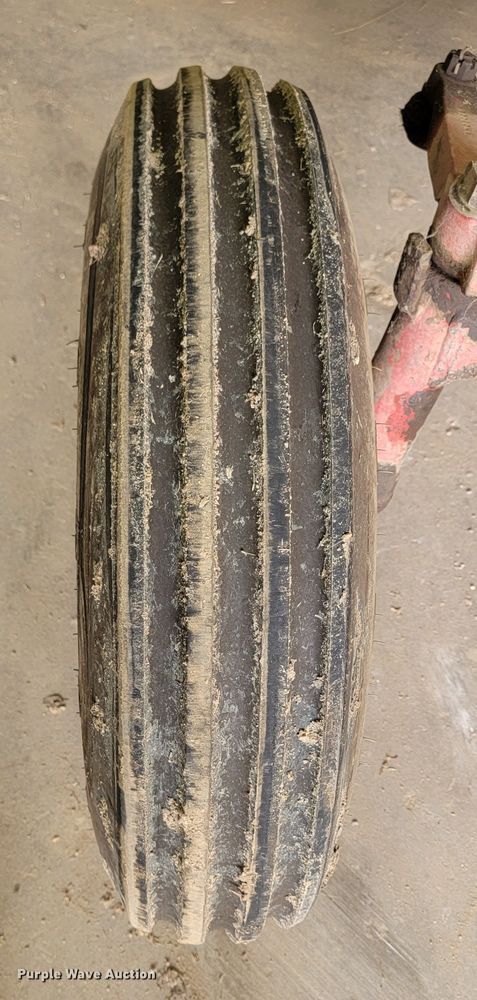 image for item KS9248 International Farmall 666  tractor