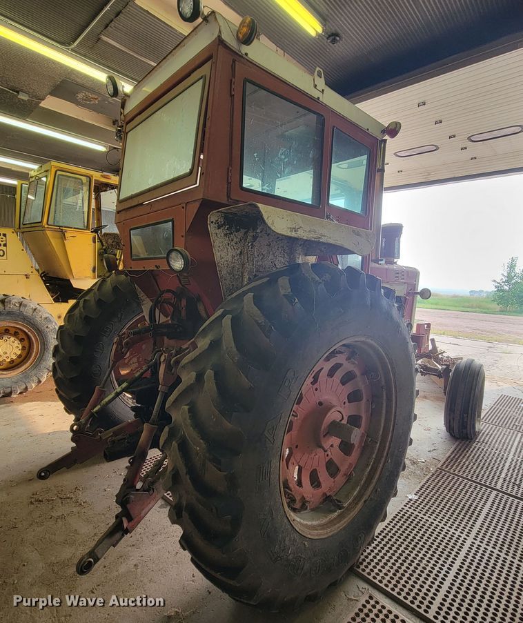 image for item KS9249 International Farmall 1206  tractor