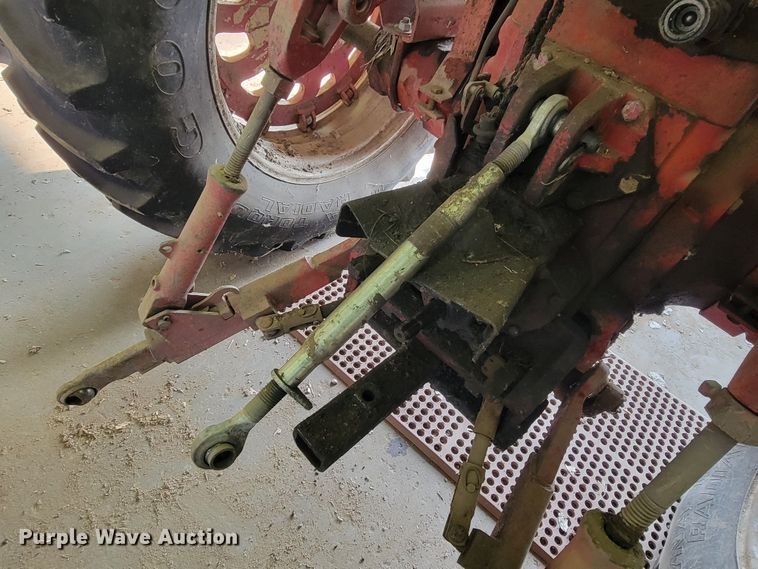 image for item KS9249 International Farmall 1206  tractor