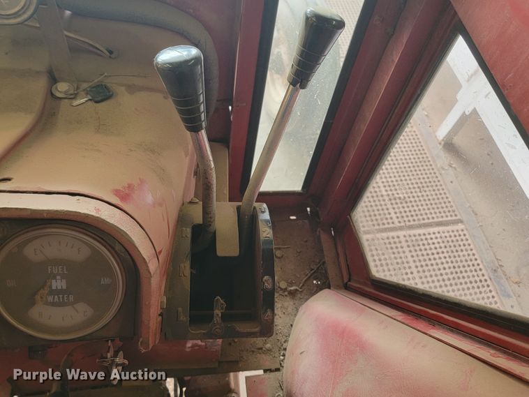 image for item KS9249 International Farmall 1206  tractor