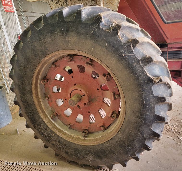 image for item KS9249 International Farmall 1206  tractor