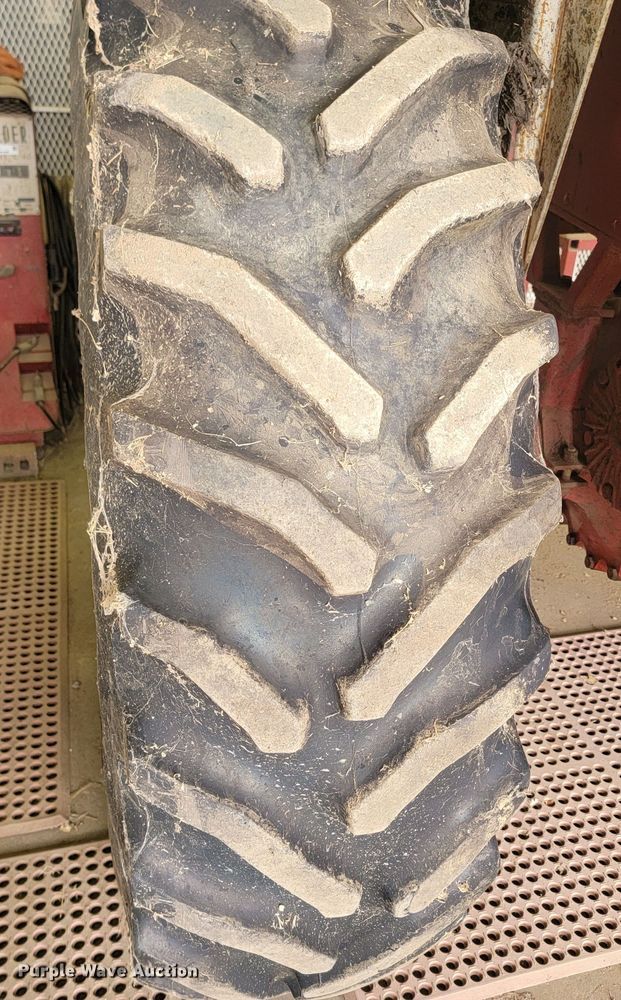 image for item KS9249 International Farmall 1206  tractor