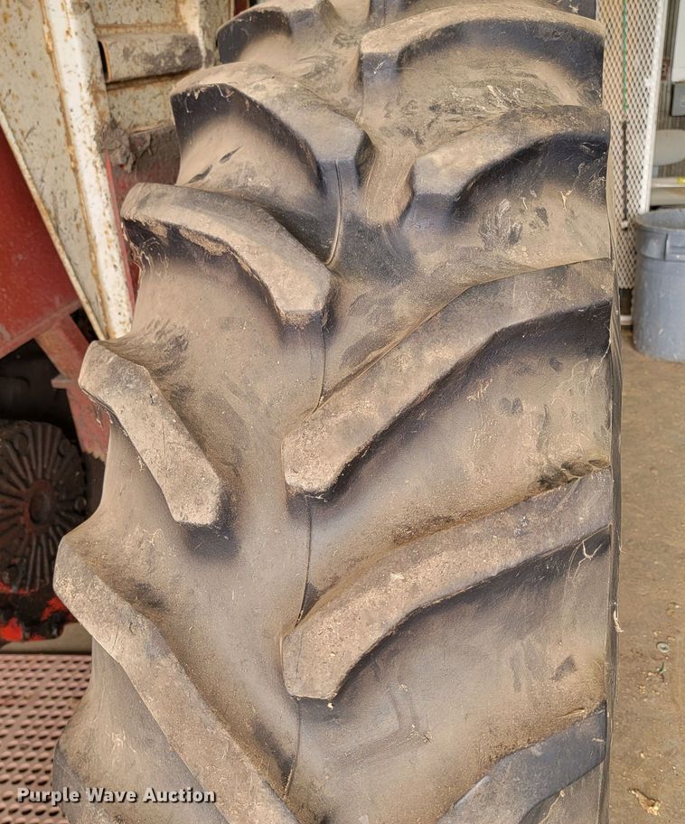 image for item KS9249 International Farmall 1206  tractor