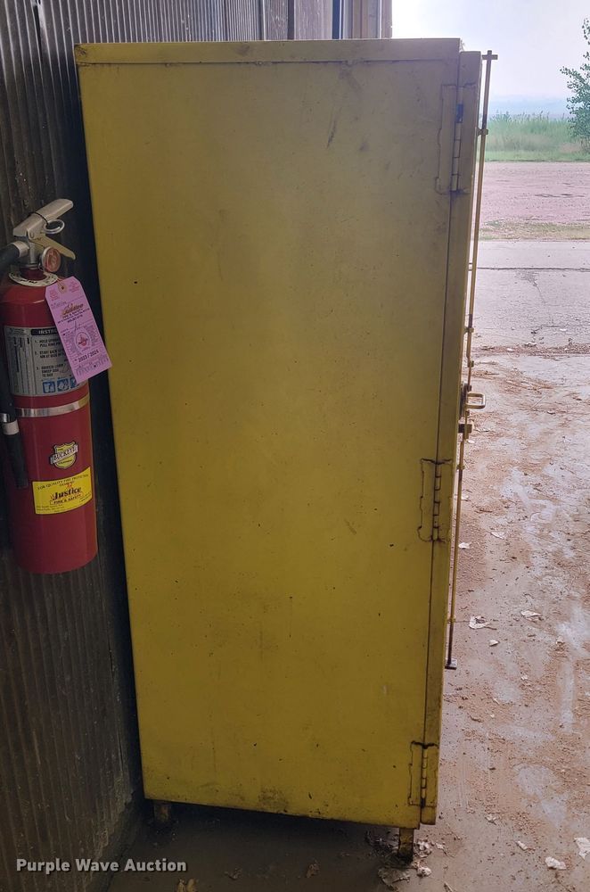 image for item KS9252 (2) chemical storage cabinets