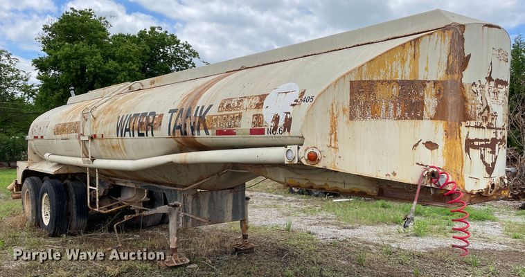image for item LB9349 1950 Hiel  Tank trailer
