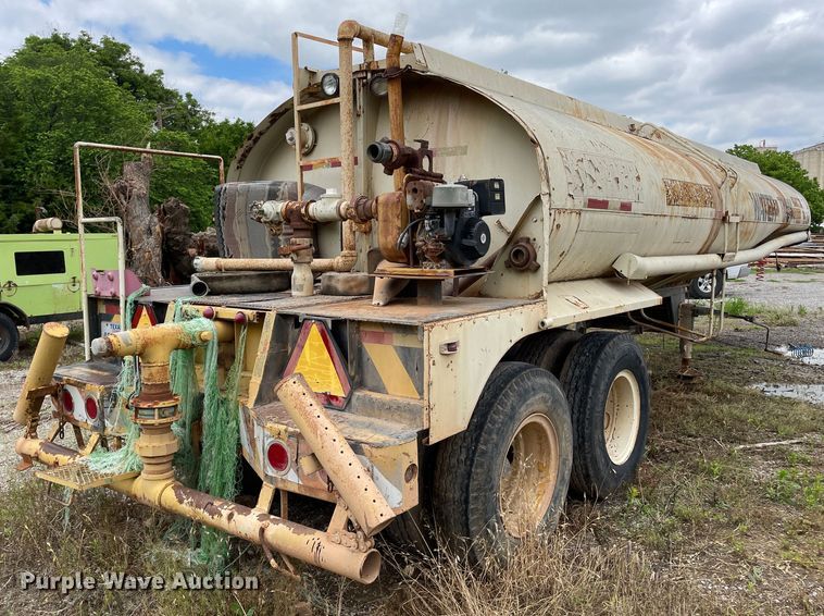 image for item LB9349 1950 Hiel  Tank trailer