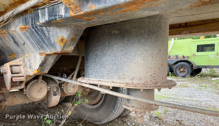 image for item LB9349 1950 Hiel  Tank trailer