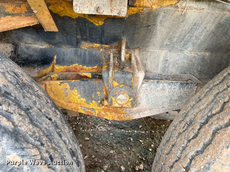 image for item LB9349 1950 Hiel  Tank trailer