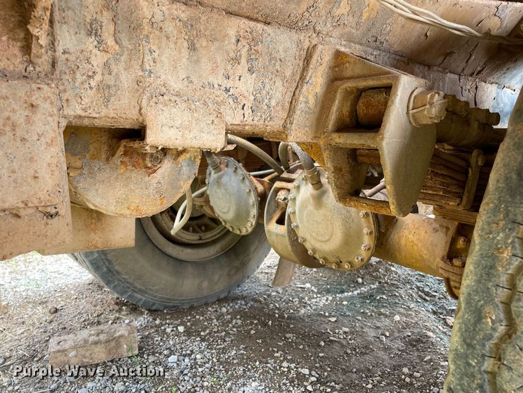 image for item LB9349 1950 Hiel  Tank trailer