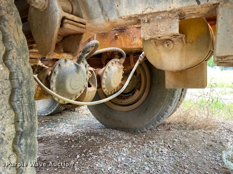 image for item LB9349 1950 Hiel  Tank trailer