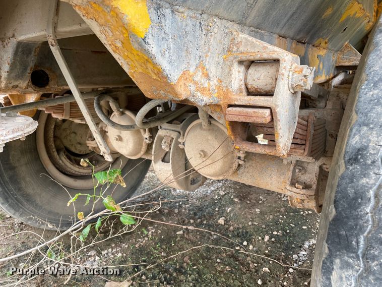 image for item LB9349 1950 Hiel  Tank trailer