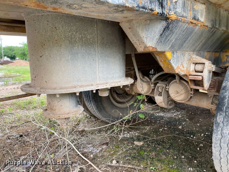 image for item LB9349 1950 Hiel  Tank trailer