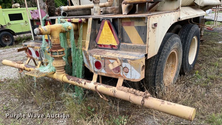 image for item LB9349 1950 Hiel  Tank trailer