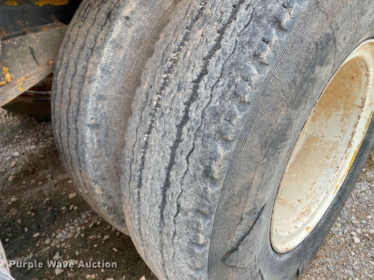 image for item LB9349 1950 Hiel  Tank trailer