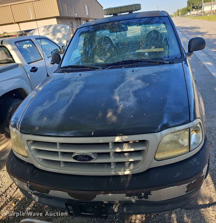 image for item LE9721 1999 Ford F150  pickup truck