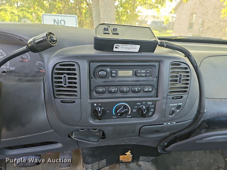 image for item LE9721 1999 Ford F150  pickup truck