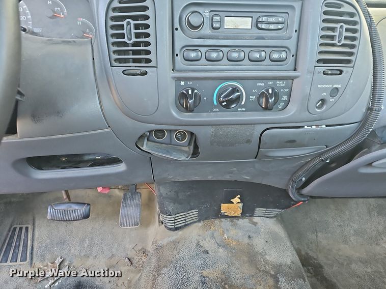 image for item LE9721 1999 Ford F150  pickup truck