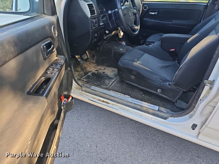 image for item LE9722 2008 GMC Canyon  Crew Cab pickup truck