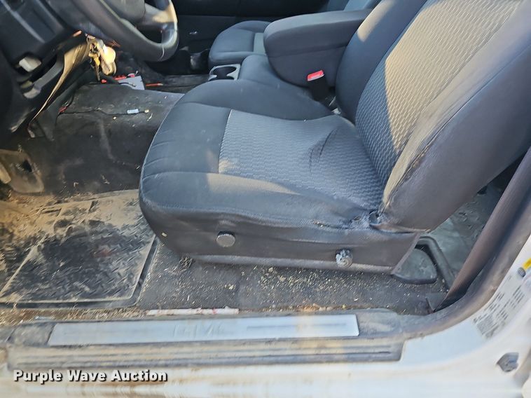 image for item LE9722 2008 GMC Canyon  Crew Cab pickup truck