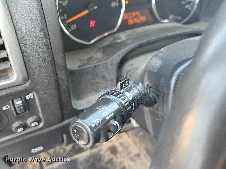 image for item LE9722 2008 GMC Canyon  Crew Cab pickup truck