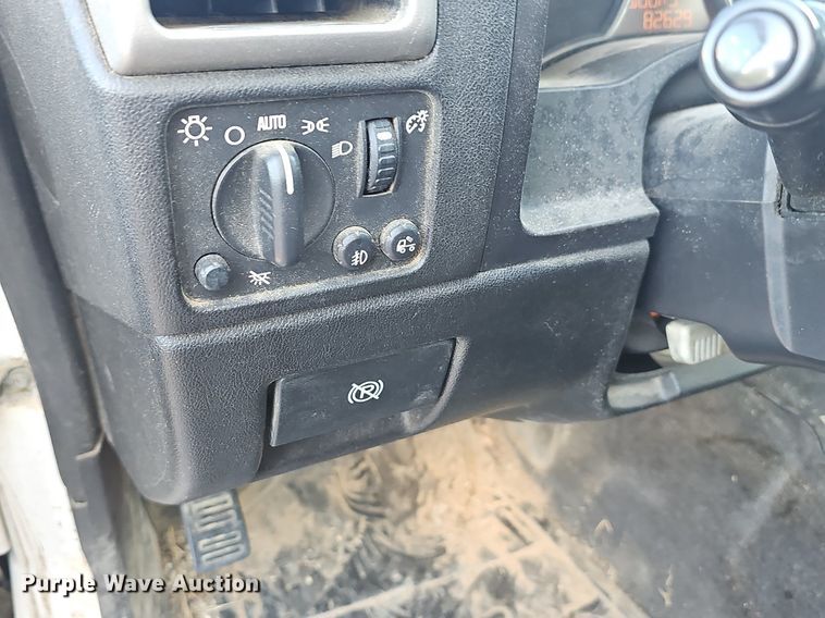 image for item LE9722 2008 GMC Canyon  Crew Cab pickup truck