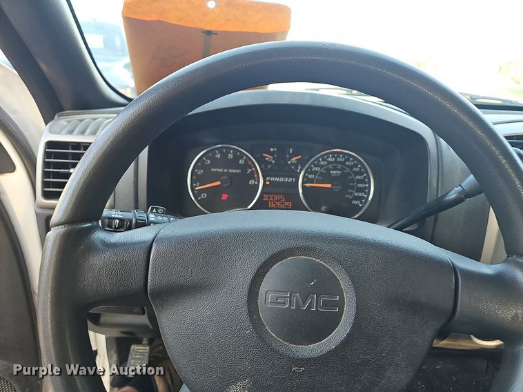 image for item LE9722 2008 GMC Canyon  Crew Cab pickup truck