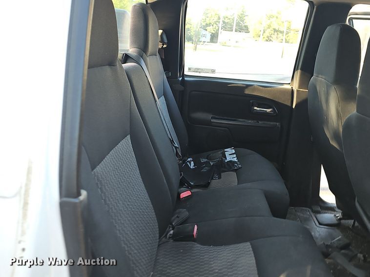 image for item LE9722 2008 GMC Canyon  Crew Cab pickup truck