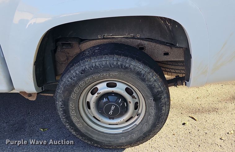 image for item LE9722 2008 GMC Canyon  Crew Cab pickup truck