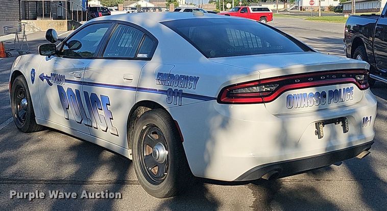 image for item LE9723 2016 Dodge Charger Police