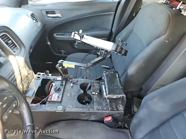 image for item LE9723 2016 Dodge Charger Police