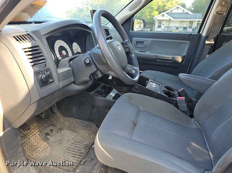 image for item LE9724 2006 Dodge Dakota  Quad Cab pickup truck