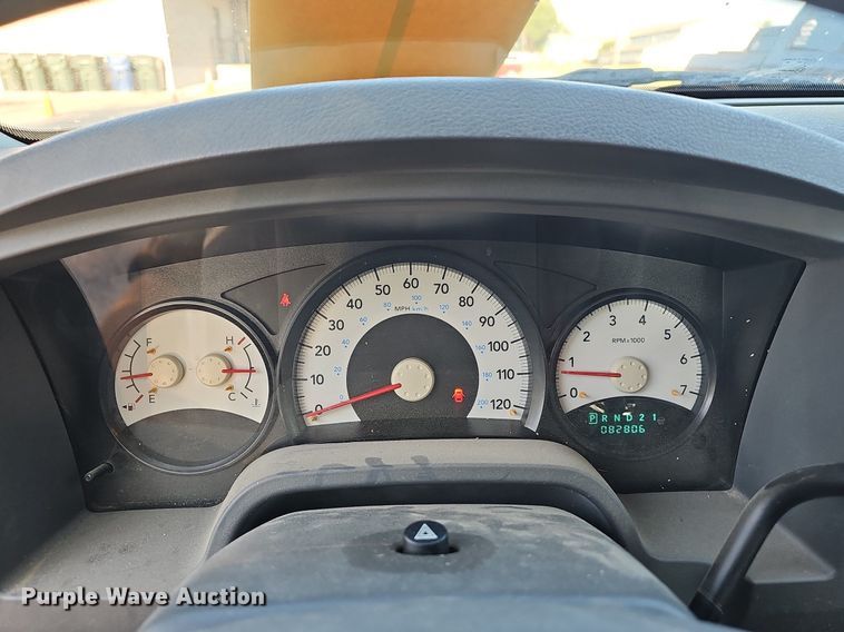 image for item LE9724 2006 Dodge Dakota  Quad Cab pickup truck