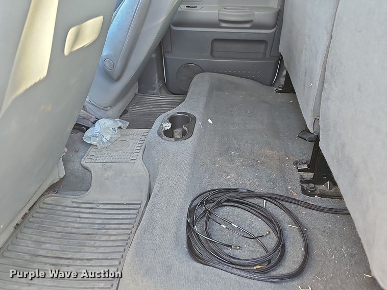 image for item LE9724 2006 Dodge Dakota  Quad Cab pickup truck