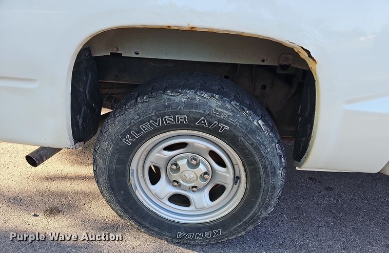 image for item LE9724 2006 Dodge Dakota  Quad Cab pickup truck