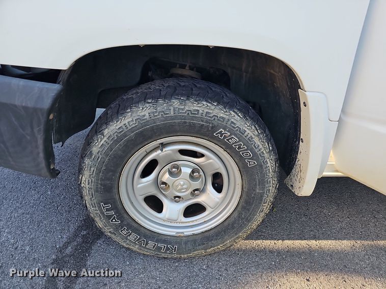 image for item LE9724 2006 Dodge Dakota  Quad Cab pickup truck