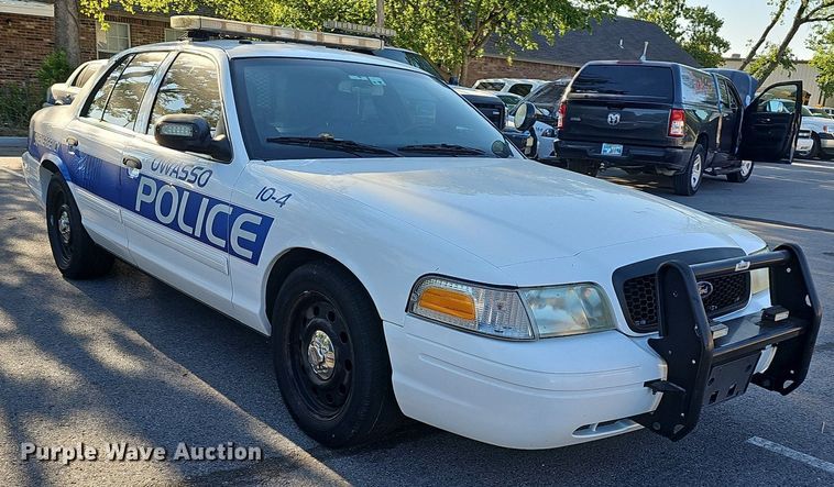 image for item LE9725 2010 Ford Crown Victoria Police Interceptor