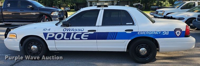 image for item LE9725 2010 Ford Crown Victoria Police Interceptor