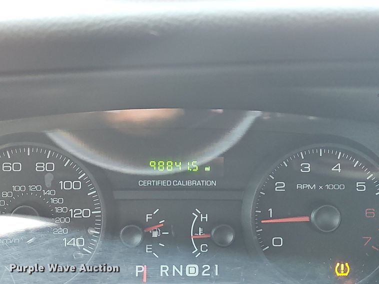 image for item LE9725 2010 Ford Crown Victoria Police Interceptor