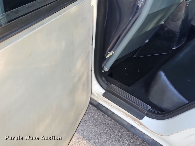 image for item LE9725 2010 Ford Crown Victoria Police Interceptor