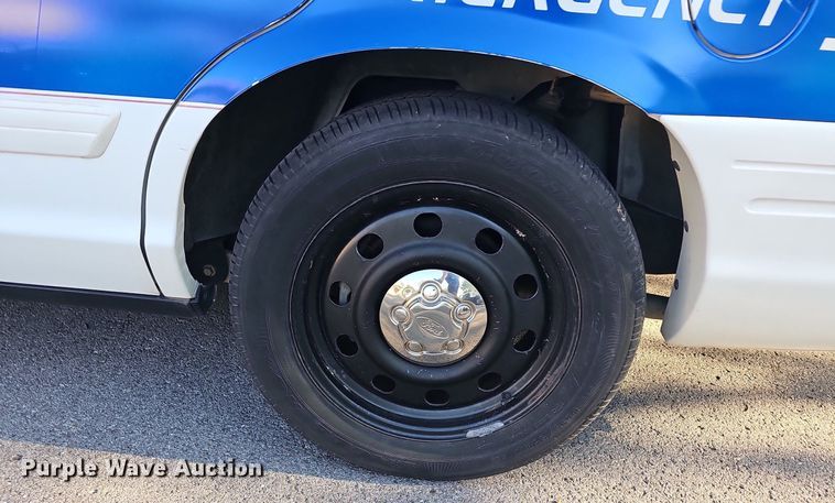 image for item LE9725 2010 Ford Crown Victoria Police Interceptor