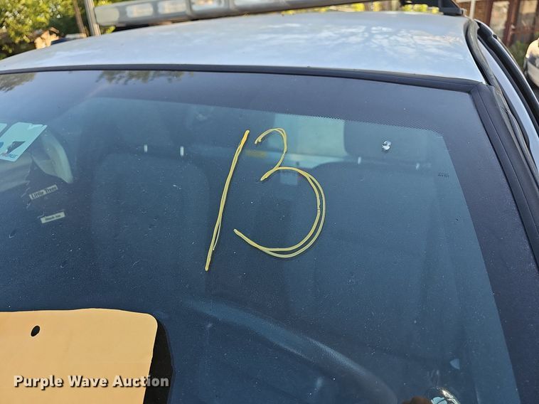 image for item LE9725 2010 Ford Crown Victoria Police Interceptor