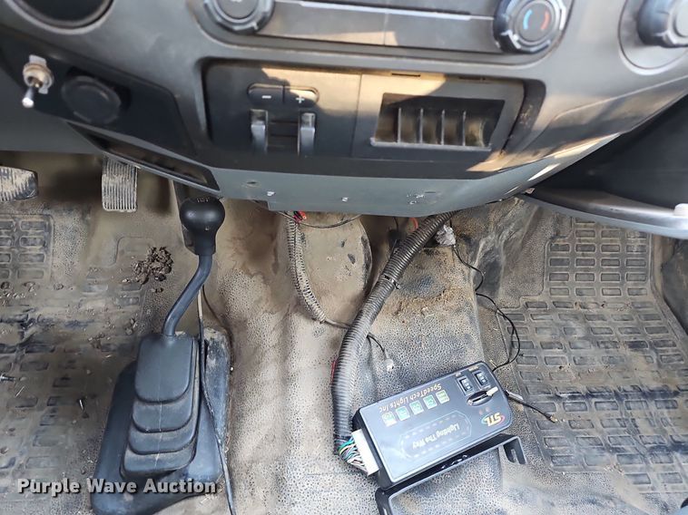 image for item LE9727 2014 Ford F350  Crew Cab utility bed pickup truck