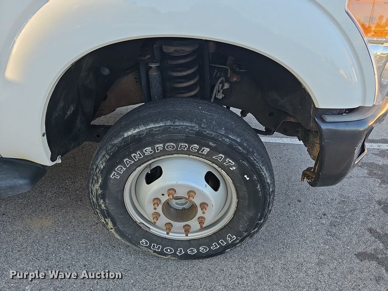 image for item LE9727 2014 Ford F350  Crew Cab utility bed pickup truck