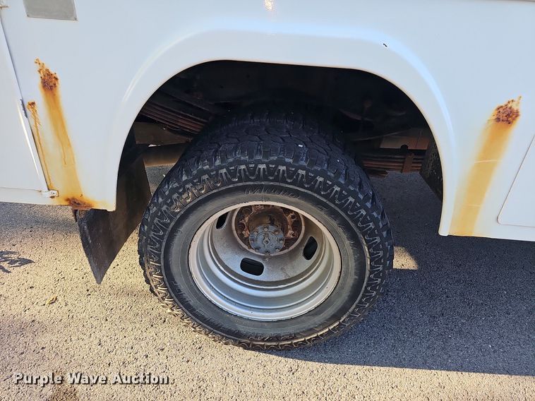 image for item LE9727 2014 Ford F350  Crew Cab utility bed pickup truck