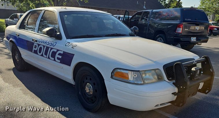 image for item LE9728 2007 Ford Crown Victoria Police Interceptor