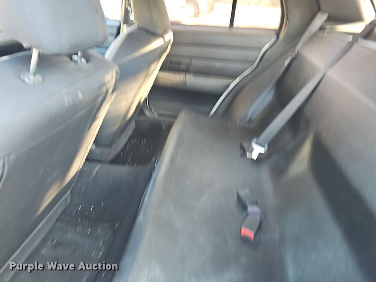 image for item LE9728 2007 Ford Crown Victoria Police Interceptor