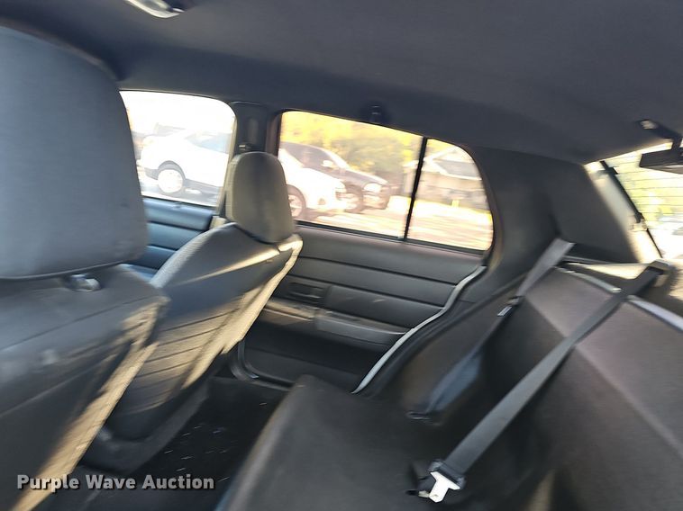 image for item LE9728 2007 Ford Crown Victoria Police Interceptor