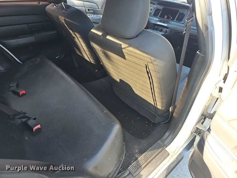 image for item LE9728 2007 Ford Crown Victoria Police Interceptor