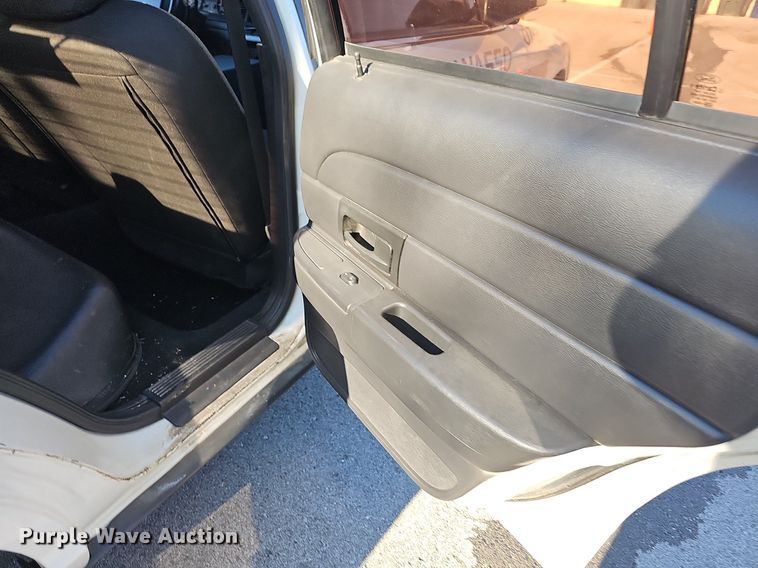 image for item LE9728 2007 Ford Crown Victoria Police Interceptor