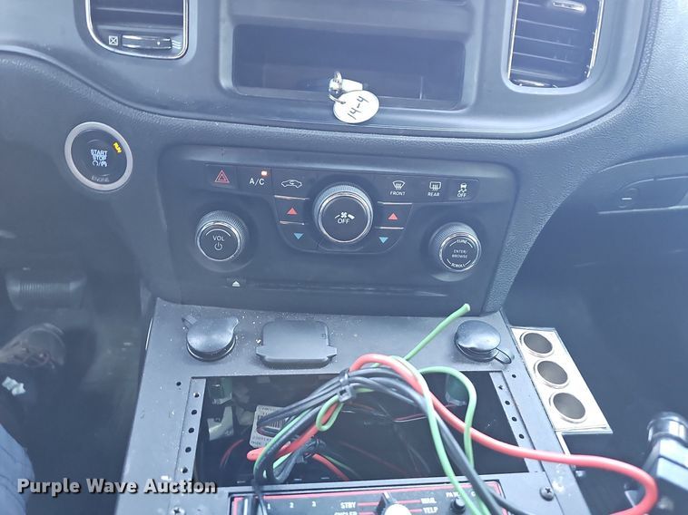 image for item LE9729 2014 Dodge Charger Police